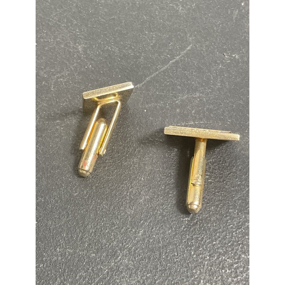 Rectangular Gold Tone Chainmail Pattern Cufflinks - Picture 2 of 3